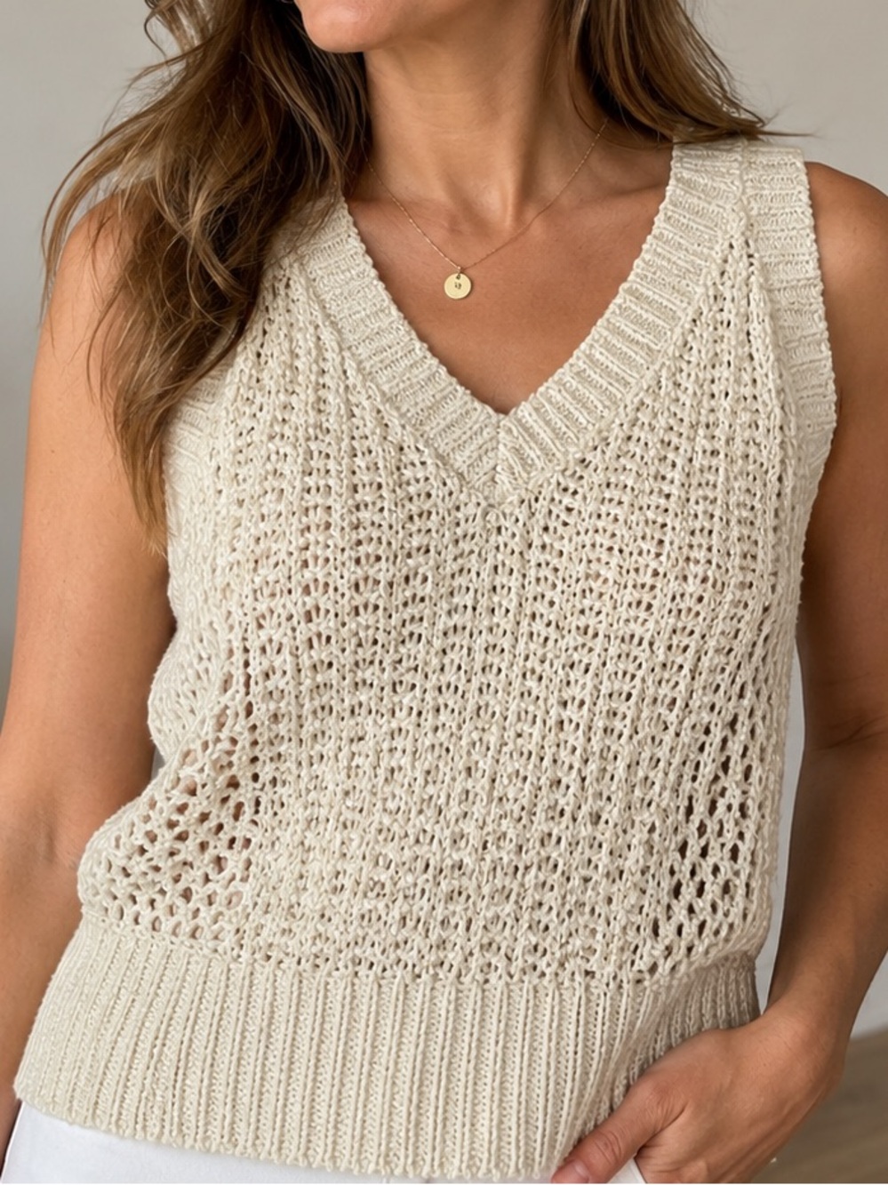 Sincerly Jules Cream Open-Stitch V-Neck Sweater Tank
